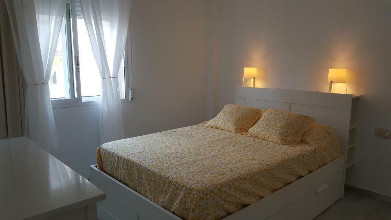 דירות בנאלמדנה Apartamento Arroyo De La Miel, Luminoso Y Bonito מראה חיצוני תמונה