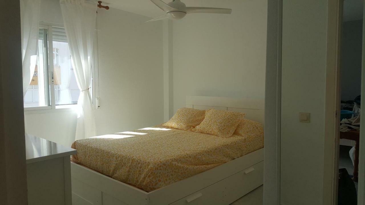 דירות בנאלמדנה Apartamento Arroyo De La Miel, Luminoso Y Bonito מראה חיצוני תמונה