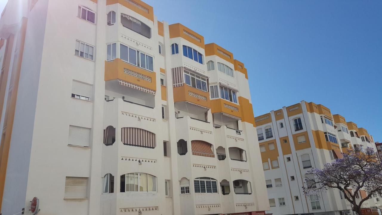 דירות בנאלמדנה Apartamento Arroyo De La Miel, Luminoso Y Bonito מראה חיצוני תמונה